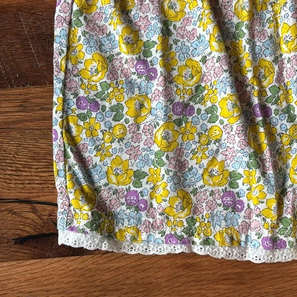 Baby Boden Floral Baby Dress with Bloomers - Picture 4 of 9